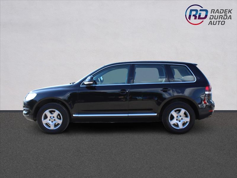 Volkswagen Touareg 2,5 TDI  NOVÉ V ČR,4x4 - fotka 8 z 29