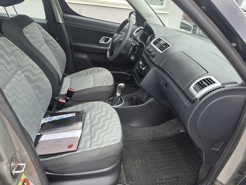 Škoda Roomster 1.2 HTP  - fotka 17 z 20