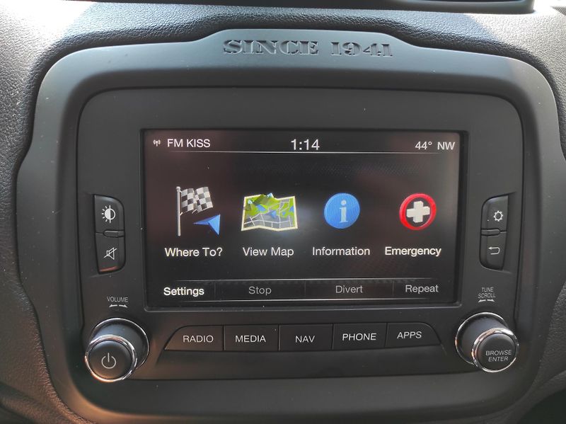 Jeep Renegade 1.4MultiAir, Limited, Tempomat - fotka 15 z 48