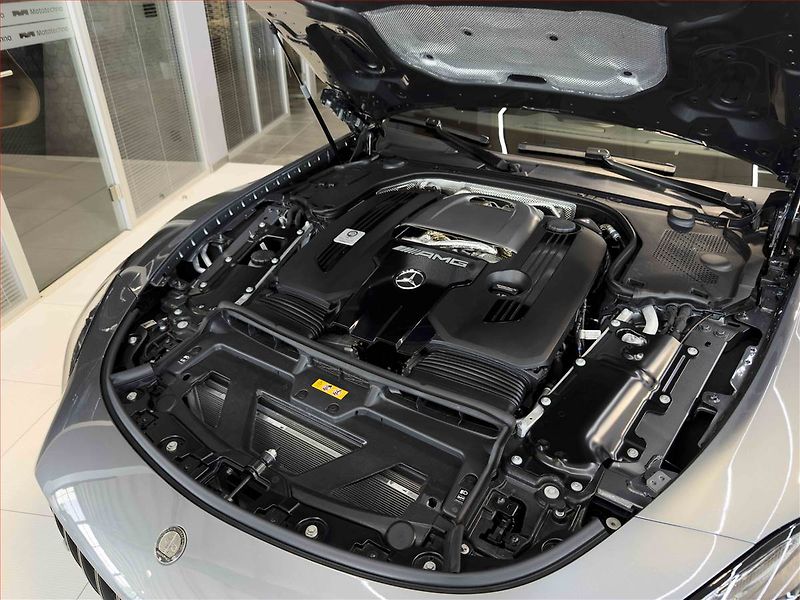 Mercedes-Benz AMG GT (2025) 63 4MATIC+ - fotka 25 z 25