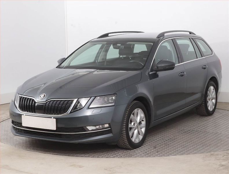 Škoda Octavia (2018) Style 1.6 TDI, Tempomat - fotka 2 z 15