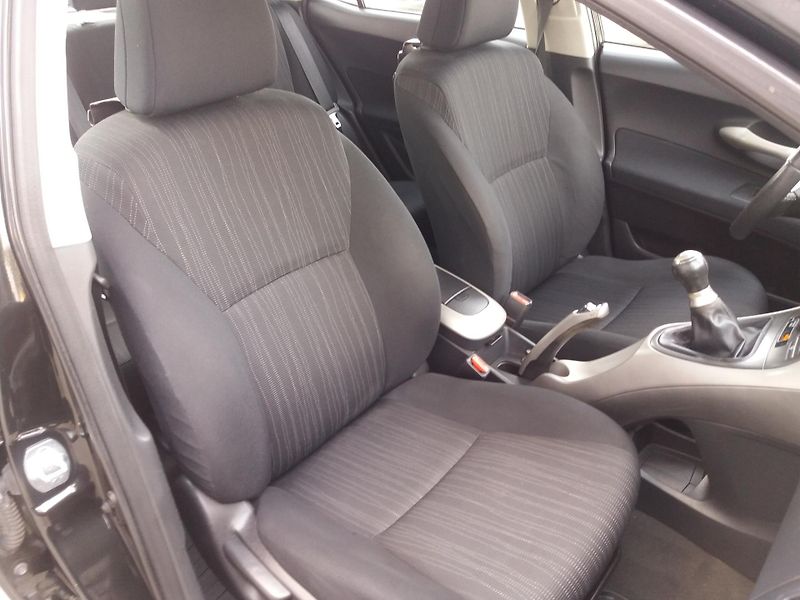 Toyota Auris 1.4VVTi,71kW,DIG.KLIMA,TAŽNY!! - fotka 18 z 25