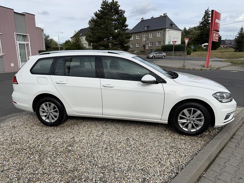 Volkswagen Golf Combi VII 1,6 TDi/85kW - fotka 8 z 66