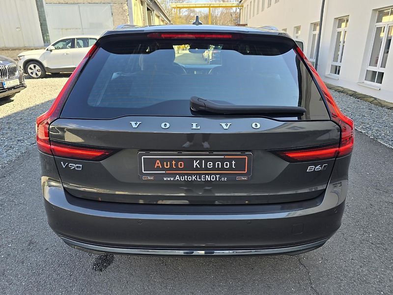 Volvo V90 221kW B6 4x4 R-DESIGN -DPH - fotka 6 z 45