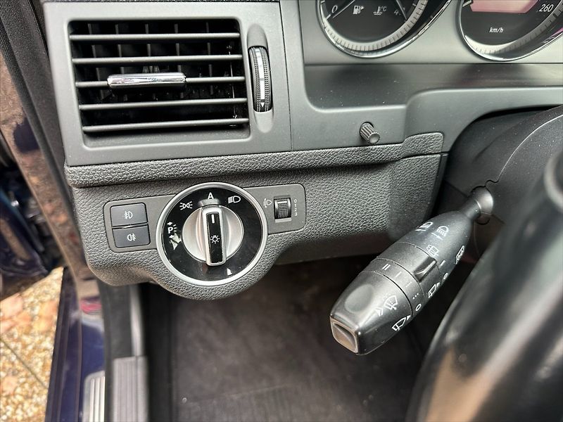 Mercedes-Benz Třídy C 2,2 CDI 100kW-SERVIS-MANUAL! - fotka 19 z 34