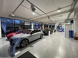Volvo V60 RECHARGE T6, AWD PLUS DARK ČR - náhled 40