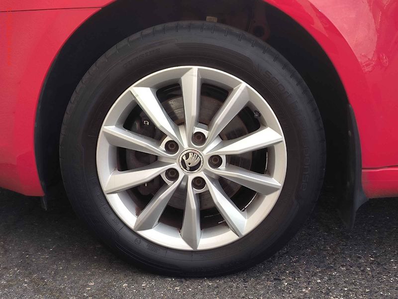 Škoda Octavia (2013) 2.0 TDi, Ambition, STK8/28 - fotka 15 z 16