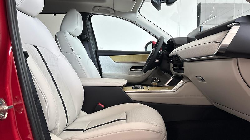 Mazda CX-80 (2026) 3.3 D254 AWD Takumi Plus  - fotka 12 z 32