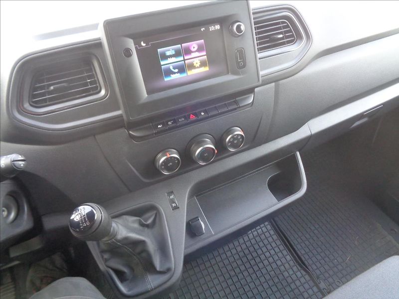 Nissan Interstar 2,3 - fotka 12 z 22