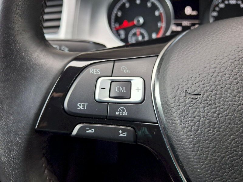 Volkswagen Golf (2017) Comfort 1,4TSi 92kW - fotka 27 z 32