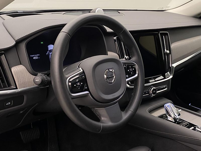 Volvo V90 CC B5 AWD ULTIMATE REZERVACE - fotka 19 z 68