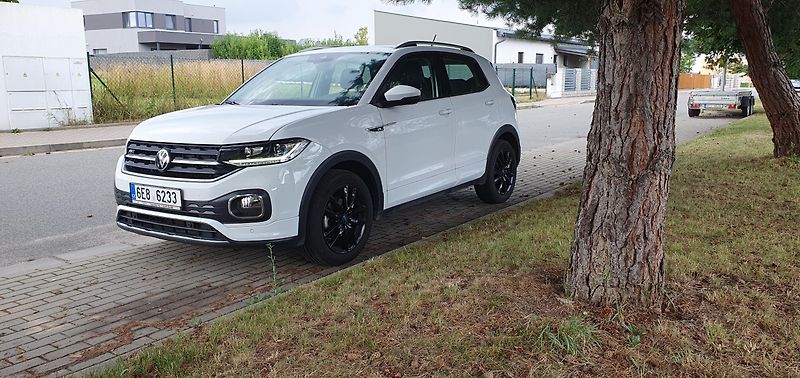 Volkswagen T-Cross (2022) R Line 1,5 TSI , ACT ,7DSG - fotka 4 z 23