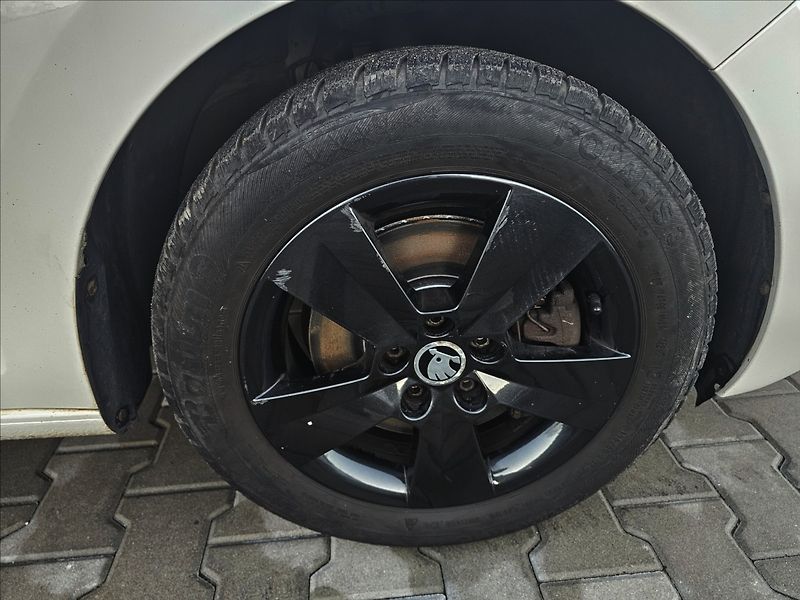 Škoda Rapid 1,2 TSi 81KW Style ALU STK - fotka 36 z 41