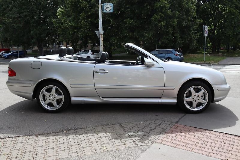 Mercedes-Benz CLK 55 AMG V8 CABRIO 255kW - fotka 10 z 50