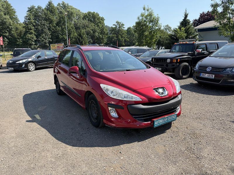Peugeot 308 1.4i - fotka 4 z 22