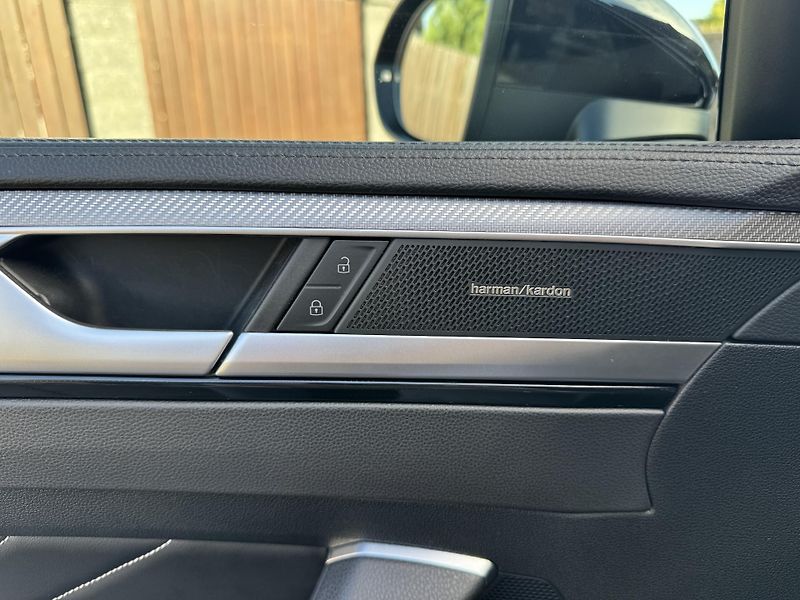 Volkswagen Arteon Shooting Brake (2021) 2.0TSI 140kw DSG R-Line Webast - fotka 32 z 40