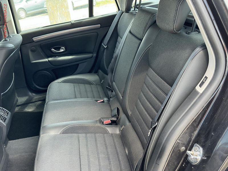 Renault Laguna (2010) 2.0d, ČR, Navi, xenon - fotka 10 z 19