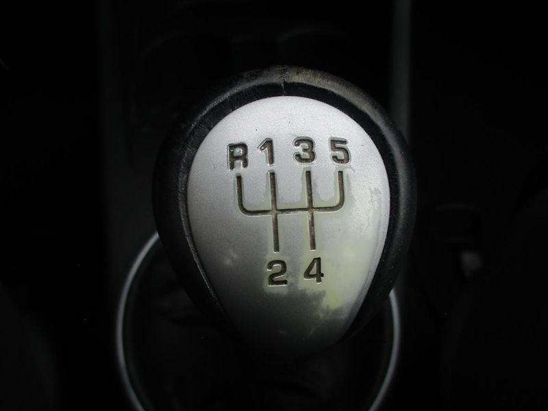 Škoda Fabia 1.4i 16V +SADA KOL - fotka 26 z 31