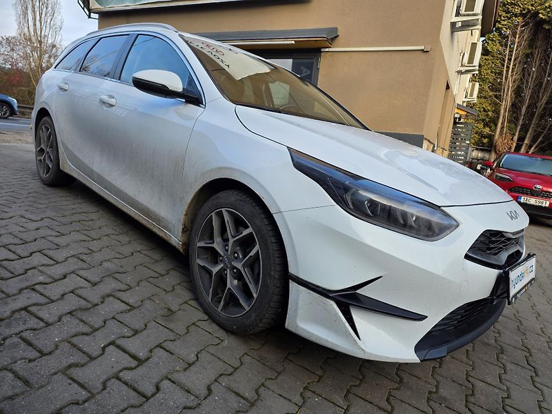 Kia Ceed 1.5-NAVI-KAMERA-AUTOMAT - fotka 4 z 14