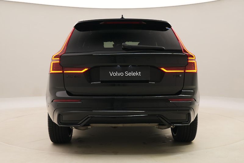 Volvo XC60 T8 AWD RECHARGE REZERVACE - fotka 12 z 65