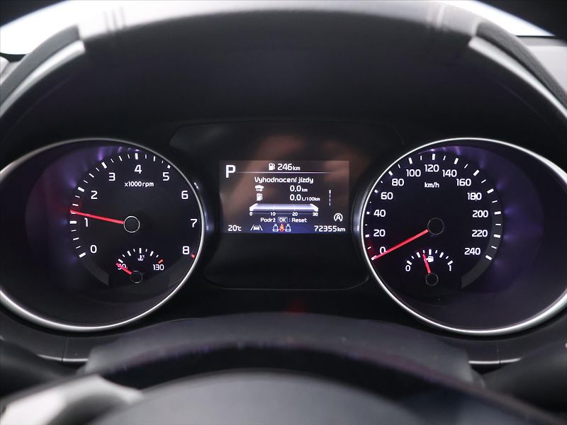 Kia Ceed SW 1,5 T-GDI 118kW TOP DCT CZ - fotka 15 z 30