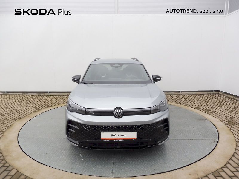 Volkswagen Tiguan (2026) R-Line 1,5 eTSI 110kW mHEV DSG - fotka 4 z 30