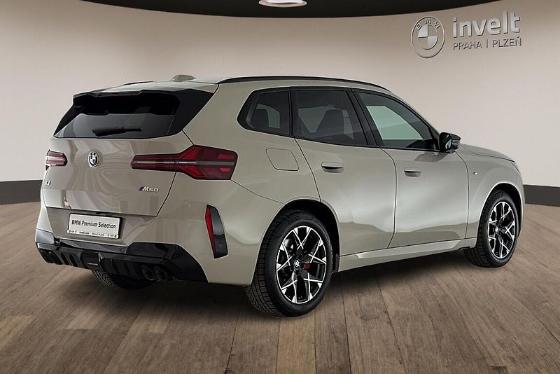 BMW X3 M50 xDrive - fotka 3 z 26