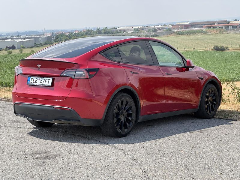 Tesla Model Y Standard Range LFP SOH 91% - fotka 4 z 26