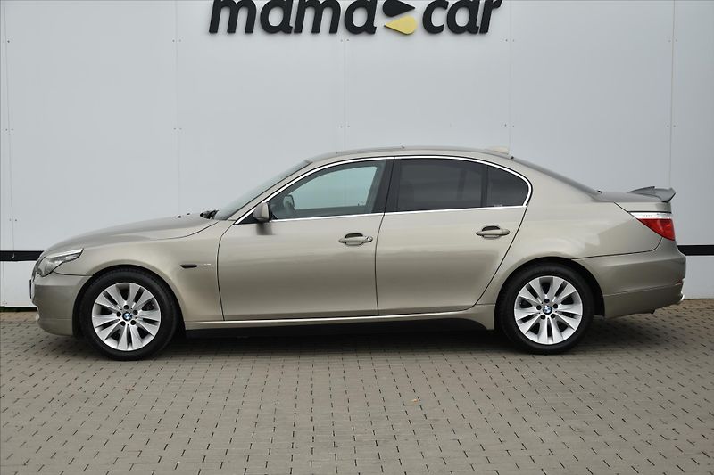 BMW Řada 5 535xi 225kW 4x4 - fotka 4 z 27