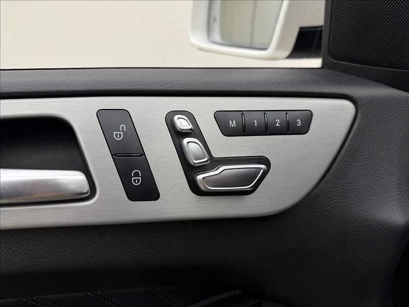 Mercedes-Benz GLE 3,0 AMG 4X4 LED DPH PANO TAŽNÉ - fotka 32 z 46