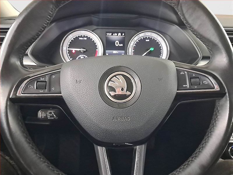 Škoda Superb (2020) 2.0 TDI, Automat, Serv.kniha - fotka 19 z 21
