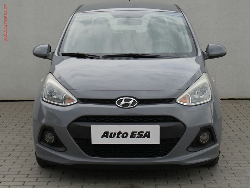 Hyundai i10 (2014) 1.0i, ČR, AC, temp - fotka 2 z 18