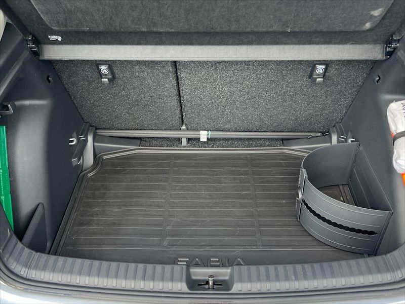 Škoda Fabia 1,0 MPi 59kW SELECTION  IV. - fotka 14 z 23