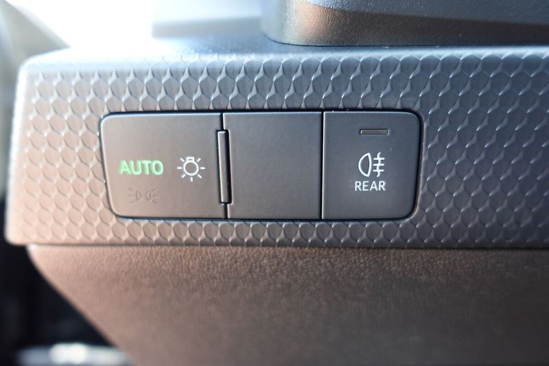 Audi A1 1,0TFSi 70kW S-line - fotka 16 z 25
