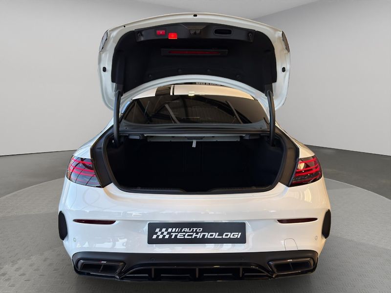 Mercedes-Benz Třídy C (2017) Mercedes-AMG C 63 S kupé Editi - fotka 20 z 21