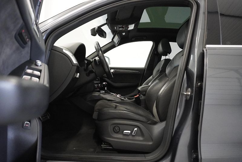 Audi SQ5 3.0 TDi 240 kW COMPETITION 4x4 - fotka 16 z 44