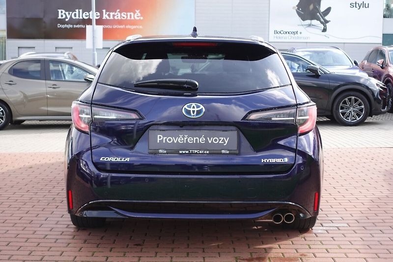 Toyota Corolla 2.0 HEV Comfort Style Tech TS - fotka 5 z 31