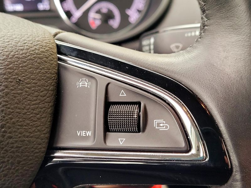 Škoda Octavia TDi 4x4 SERV.KNÍŽKA,CEBIA    - fotka 56 z 61