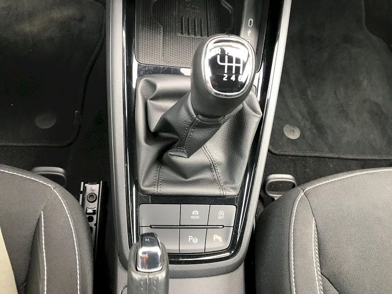 Škoda Scala (2025) MONTE CARLO 1,5 TSI - fotka 17 z 27