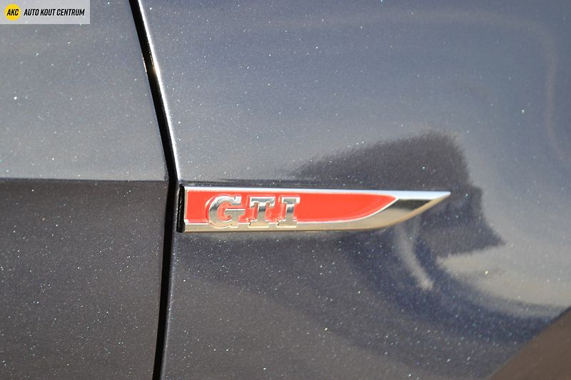 Volkswagen Golf VII    2.0TSI -162KW   GTI - fotka 11 z 39