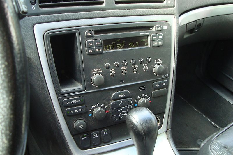 Volvo V70 (2005) 2.4 D5, AUT.,ČR - fotka 46 z 54