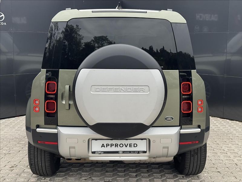 Land Rover Defender 3,0 110 D200 S AWD AT ČR DPH - fotka 8 z 28