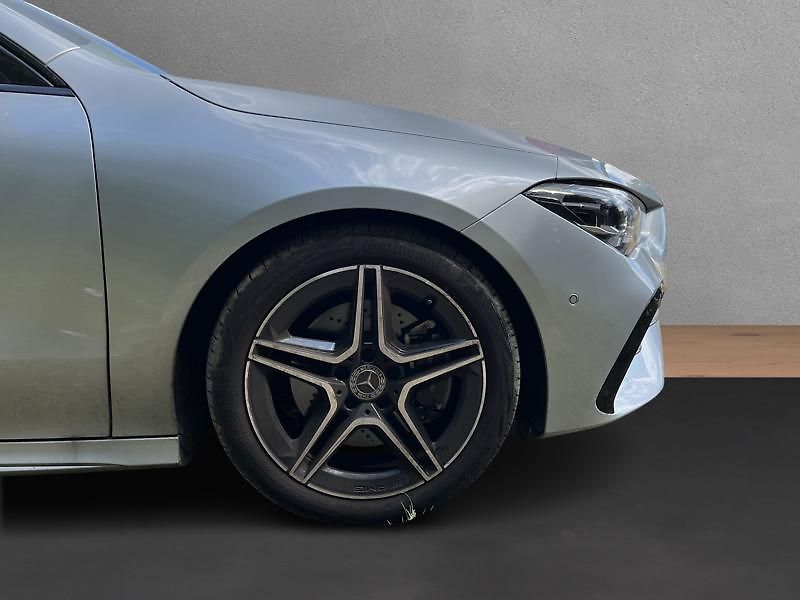 Mercedes-Benz CLA Třída 200 d Shooting Brake AMG - fotka 9 z 17