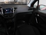 Peugeot 208 (2017) 1.2 PureTech, ČR,1.maj - náhled 8