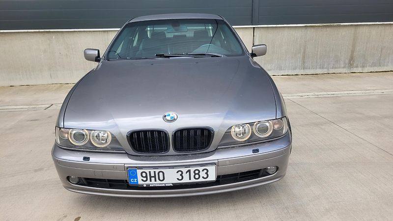 BMW Řada 5 520i 125kw  - fotka 2 z 20