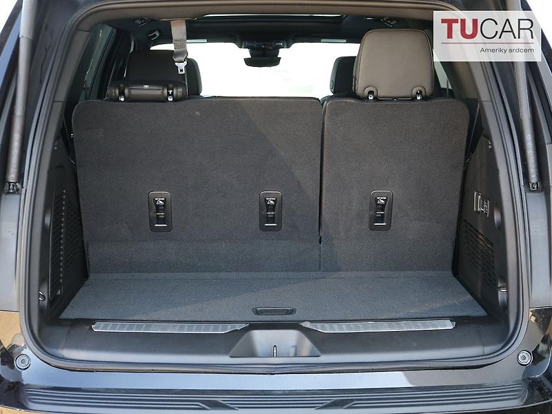 Chevrolet Tahoe High Country 6,2 V8 - fotka 8 z 48
