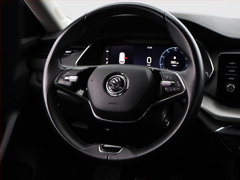 Škoda Octavia (2022) Ambition 2.0 TDI, ČR,1.maj - fotka 13 z 19