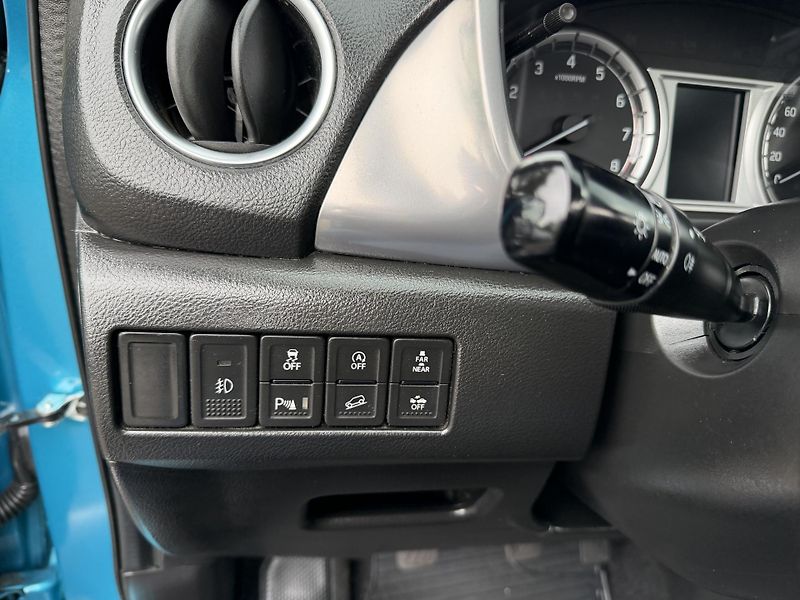 Suzuki Vitara 1.6 16V 4x4 UZÁVĚRKA LIMITED - fotka 20 z 26