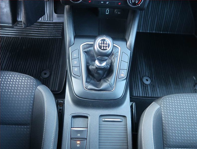 Ford Focus (2019) 1.5 TDCi, Tempomat - fotka 13 z 18