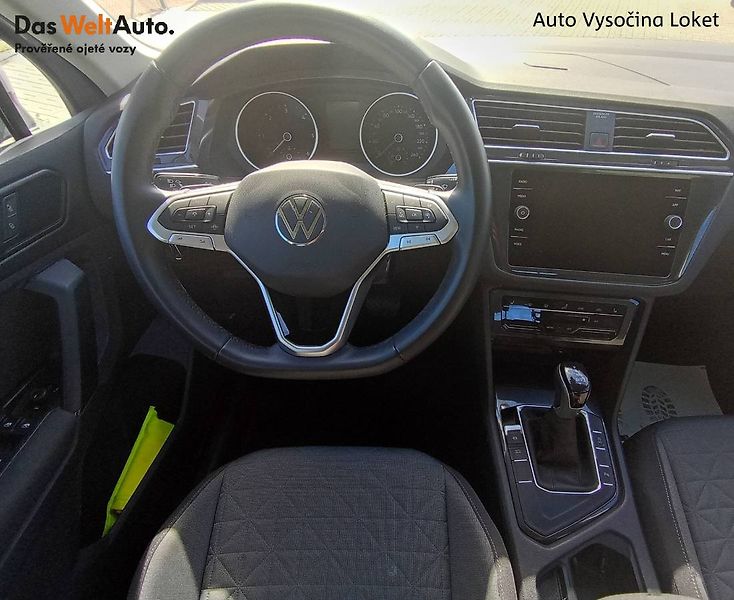 Volkswagen Tiguan (2022) 2.0 TDI, 110kW, DSG, LED - fotka 5 z 23